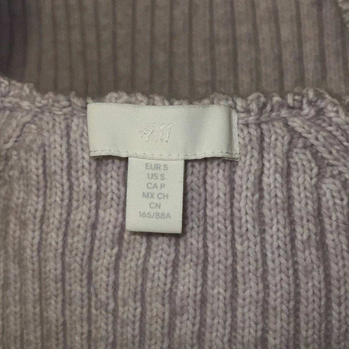 Ljuslila stickad tröja från H&M - 1