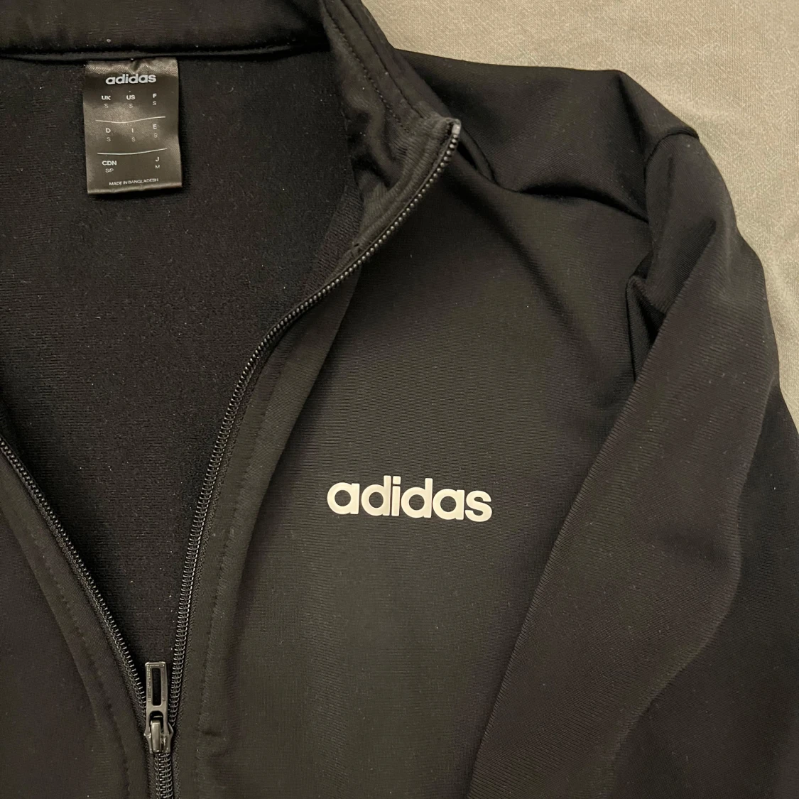 Svart kofta från Adidas - 3