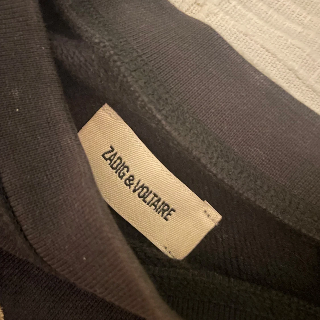 Svart tröja från Zadig & Voltaire - 1