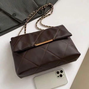 Väska - Helt ny väska som aldrig är använd💕