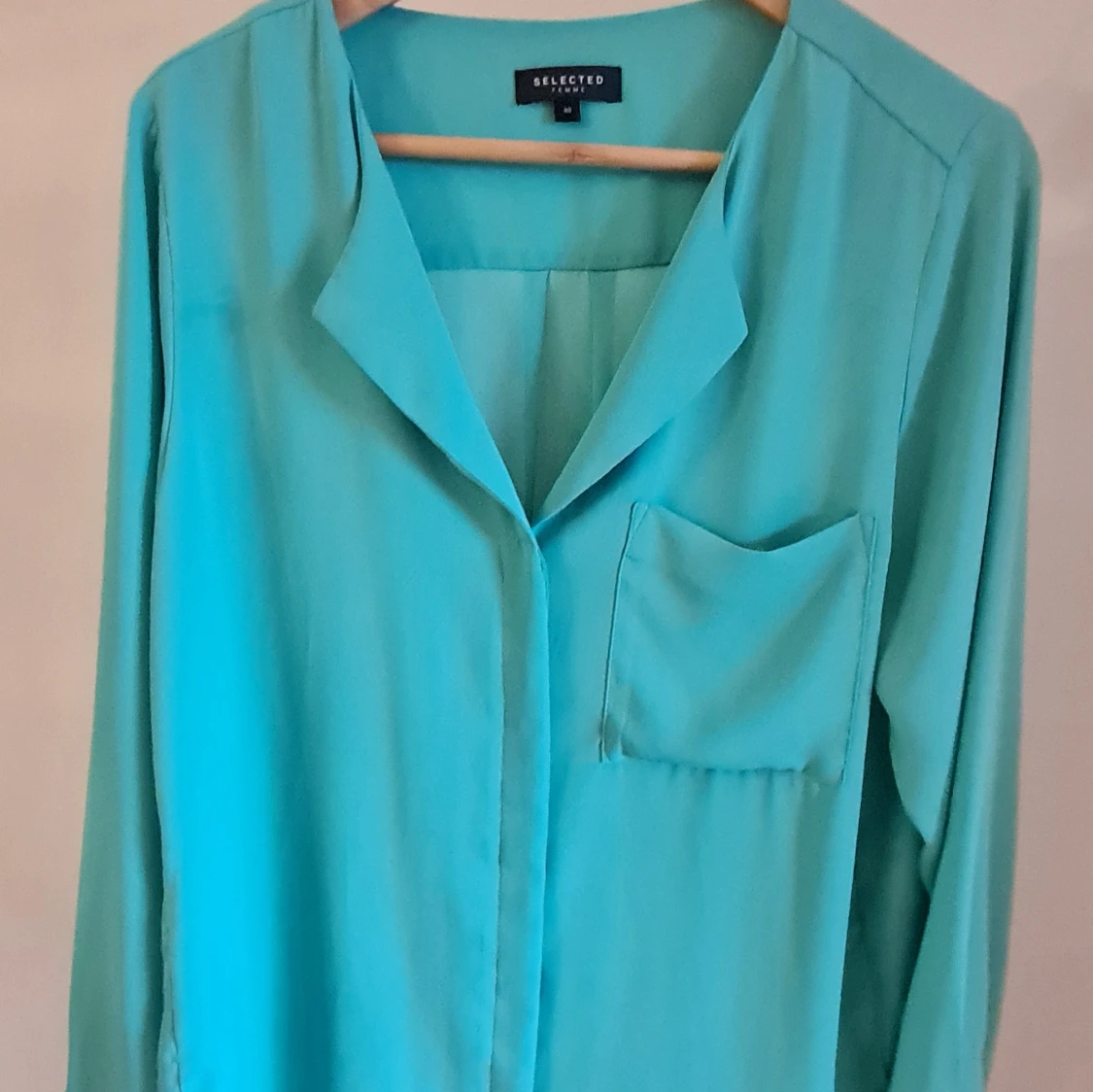 Härlig tunn blus - 90