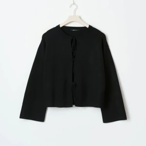 Kofta - Jättefin kofta i nyskick från Gina tricot