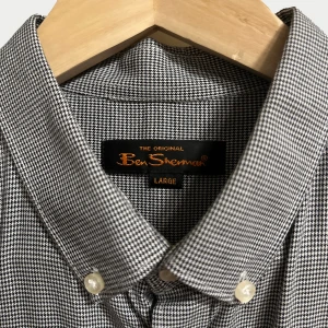 Ben Sherman skjorta - Äldre Klassisk Ben Sherman skjorta storlek Large. Sparsamt använd