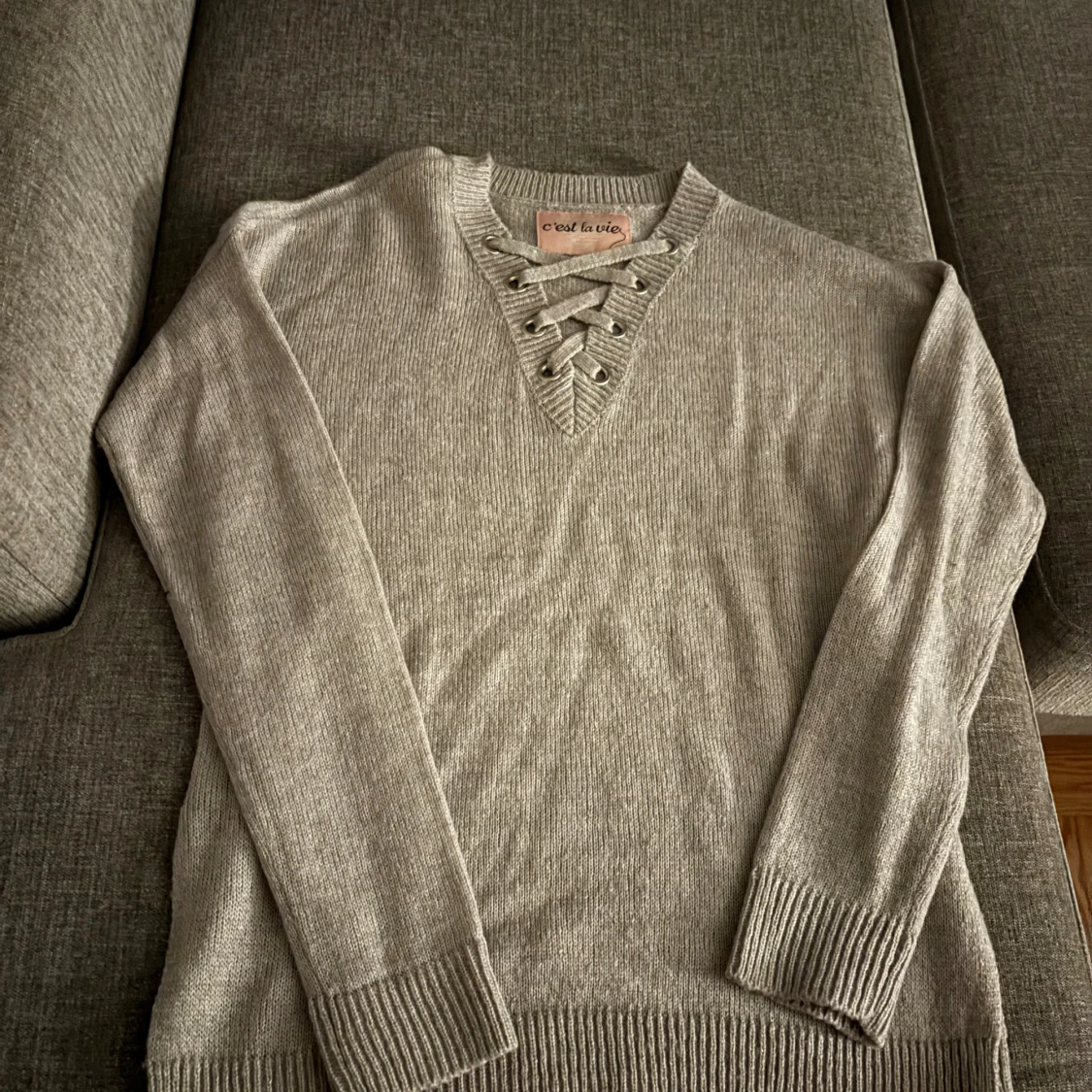 Stickad tröja strl 158-164