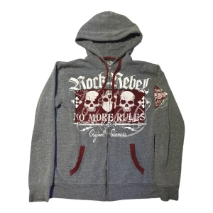 Rock Rebel Hoodie - Riktigt fet rock rebel hoodie💯 Sjukt print🫡🙏