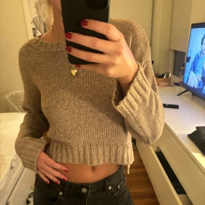 Stickad tröja  - Jättefin stickad tröja från Dr. Denim!