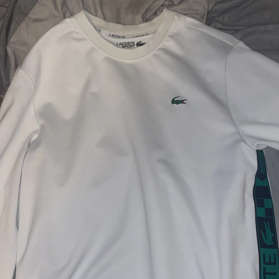 Lacoste sweatshirt