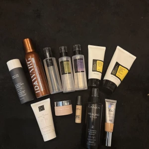 ALLT för 300kr - Paulas choice toner, ida warg brunutansol, 5 produkter från cosrx, rituals lotion, caia primer, mac concealer, lanza spray och cc cream från it cosmetics. Allt för 300kr!!! Släng resten om ni bara vill ha hälften, säljer allt för 300 kr. Produkter värt över 2000kr, det mesta är i princip nytt men vissa är halffulla.