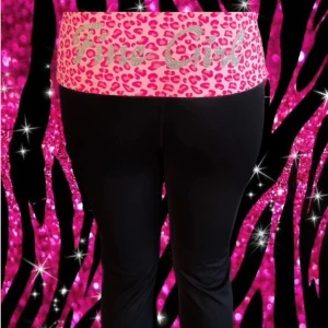 Y2k Svarta foldover leggings - Snygga svarta yoga byxor. Victorias secret pink liknande. Från finegirl. Originalpris 700kr. Helt nya. 🩷