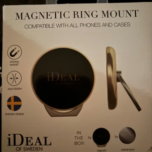 Magnetic Ring Mount från iDeal of Sweden - Helt ny, obruten förpackning! Magnetic Ring Mount från iDeal of Sweden, kompatibel med alla telefoner och skal. Den har en stark magnet och en slimmad design. Perfekt för att enkelt fästa din telefon. Nypris 250kr