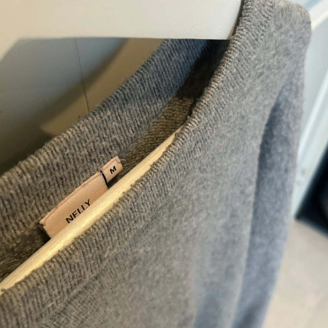 Grå stickad tröja från Nelly - 91