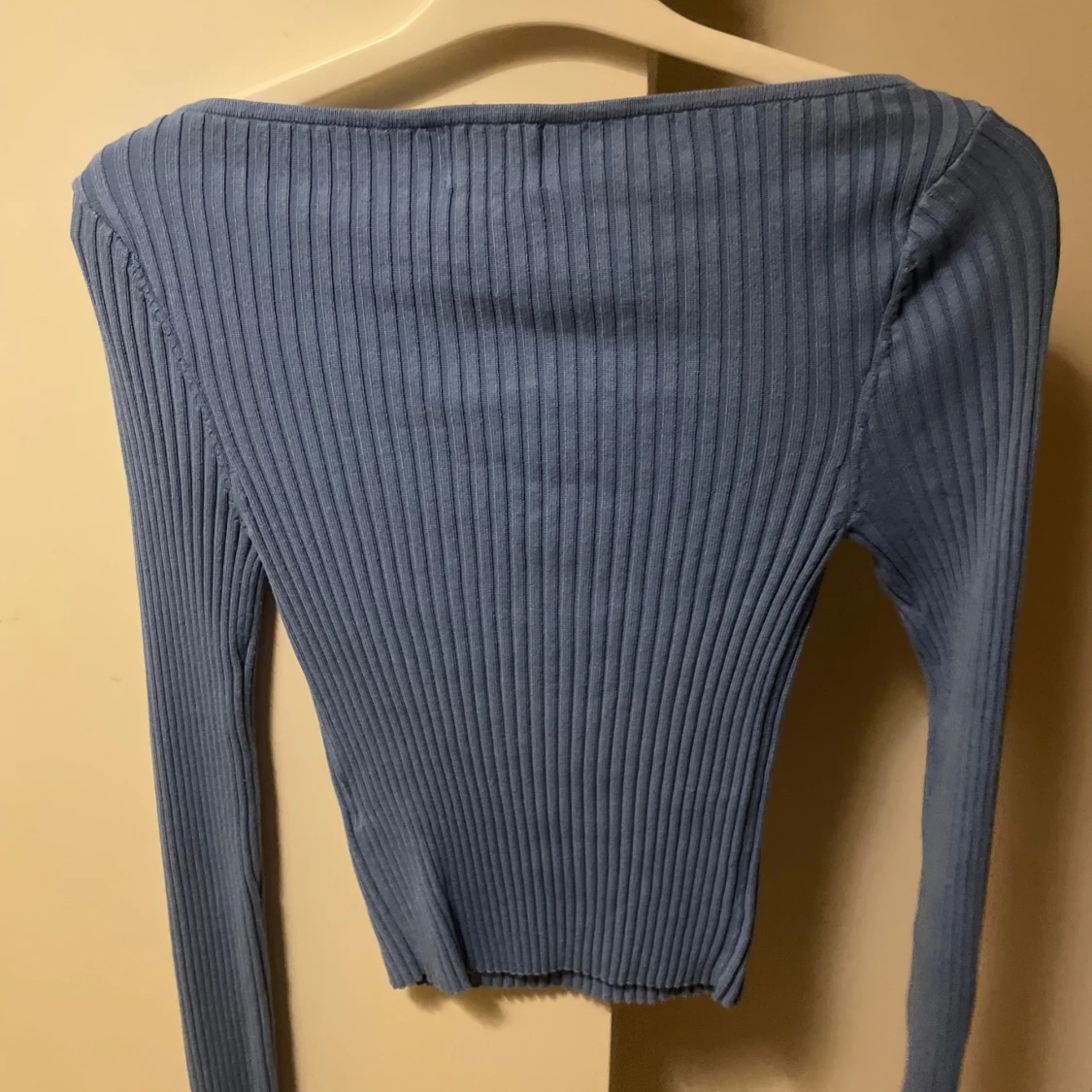 Blå ribbad tröja - 90