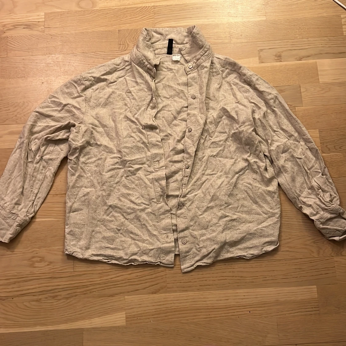 Beige skjorta från H&M Divided
