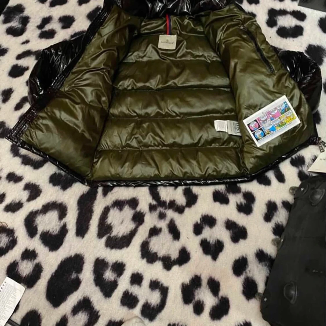 Svart Moncler Maya Jacka Storlek M - 90