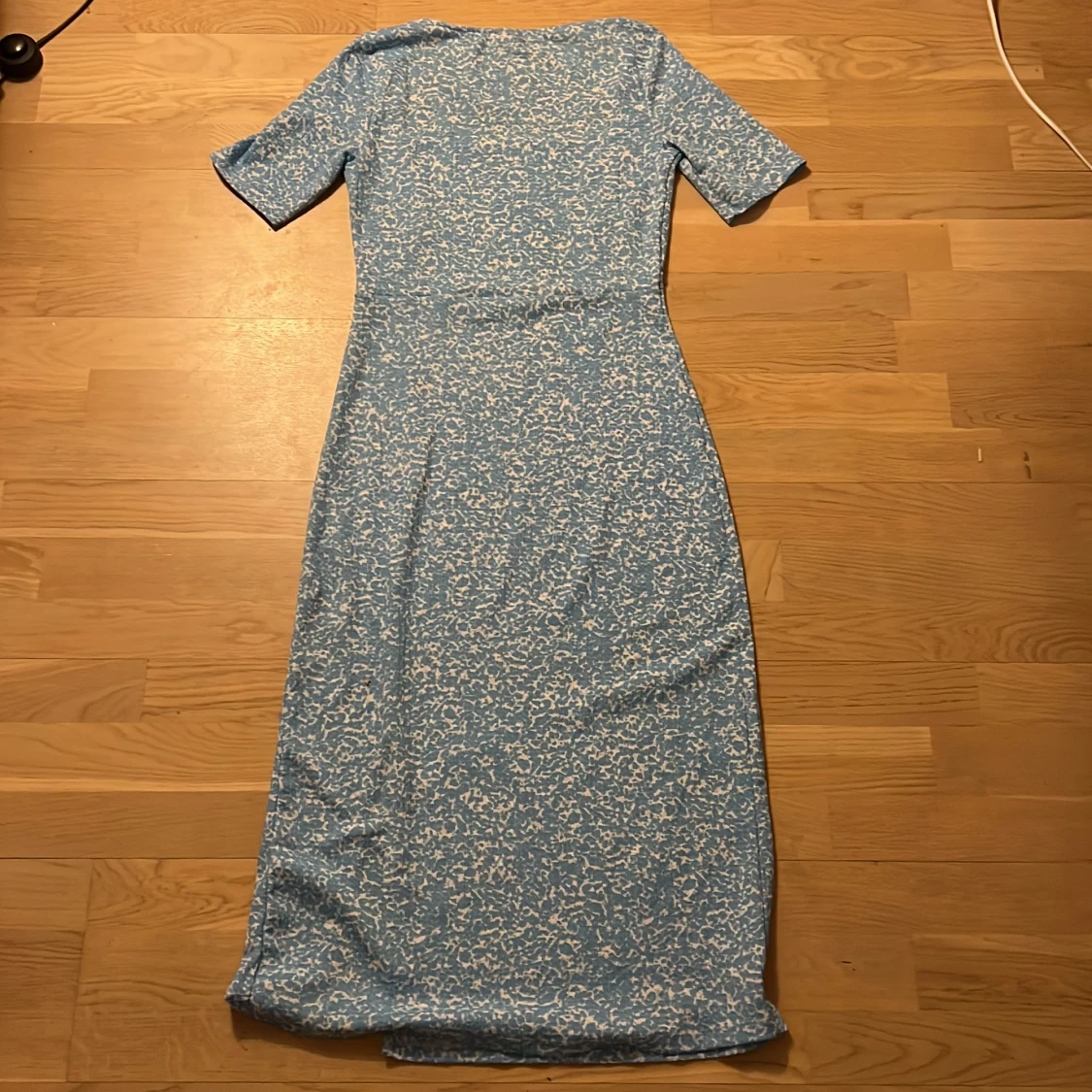 Blå klänning från Gina Tricot - 81