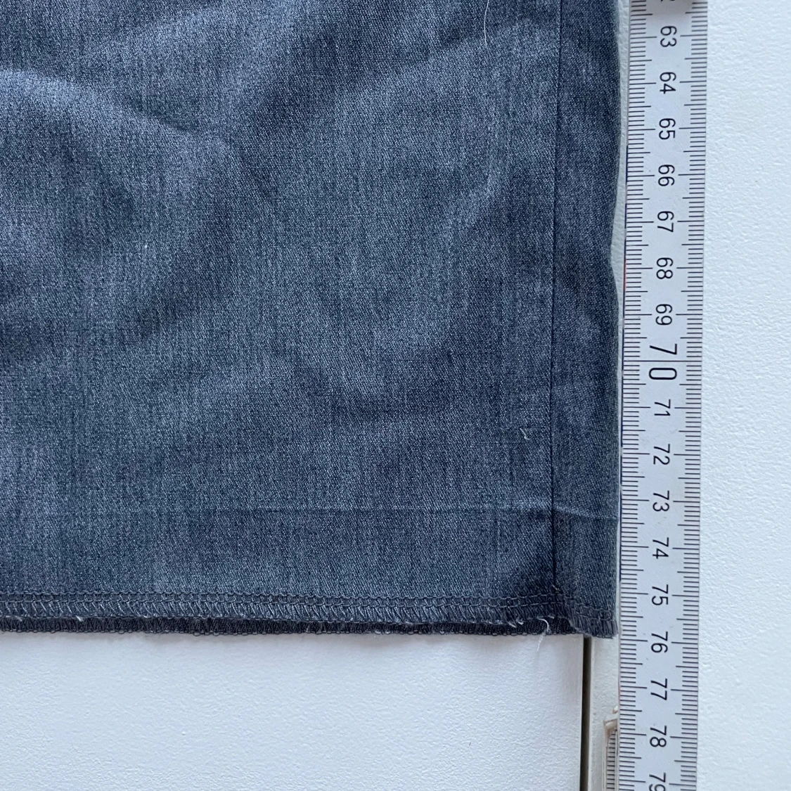 Grå kostymbyxor i midrise  - 92