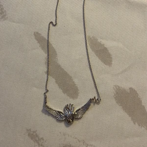 Ioakou halsband  - Iokou halsband från Svea x isballas kollektion är helt ny