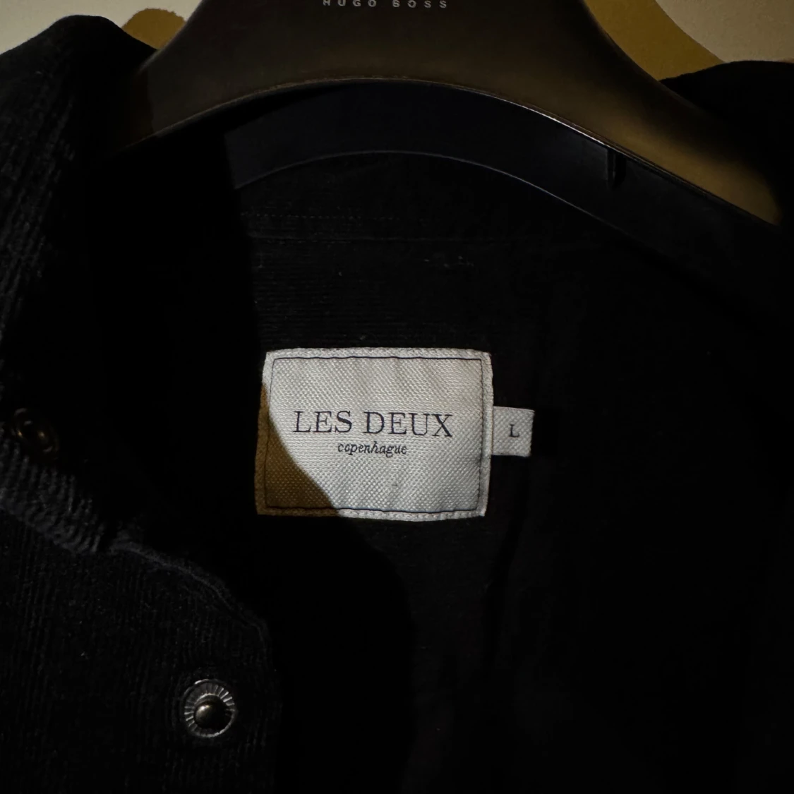 Svart manchester overshirt från Les Deux - 1