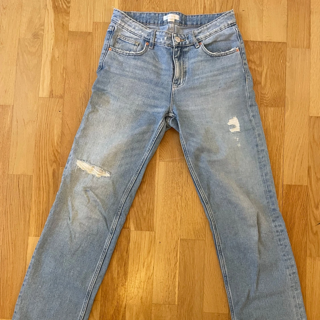 Jeansbyxor Gina tricot