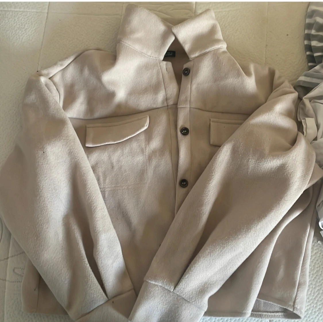 Beige overshirt från SHEIN