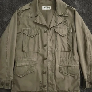 Hysteric glamour field jacket - Säljer nu en unik och skit fet field jacka från hysteric glamour. Väldigt bra skick. Den är liten i storleken. Skriv vid funderingar 🙌