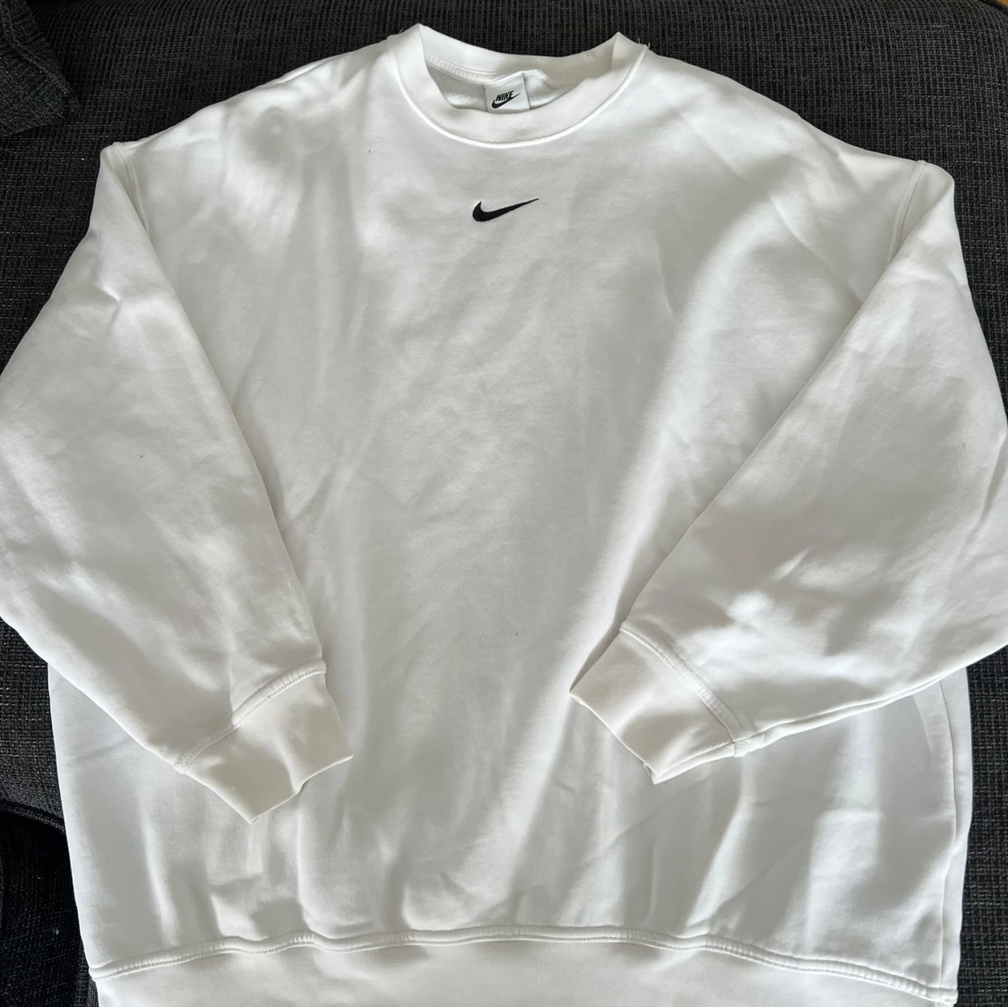 Nike oversized sweatshirt  - 2