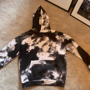 Hoodie  - 10/10 skick