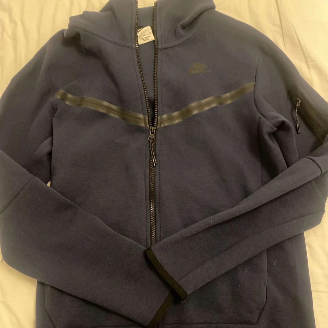 Nike tech tröja mörkblå