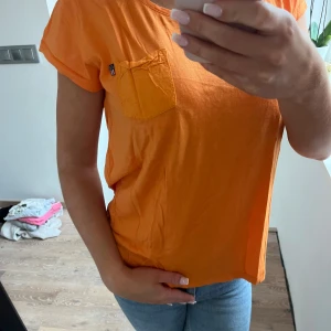 Lexington t-shirt - Jätte fin lexington t-shirt som inte kommer till användning, skriv för fler bilder eller frågor ❤️