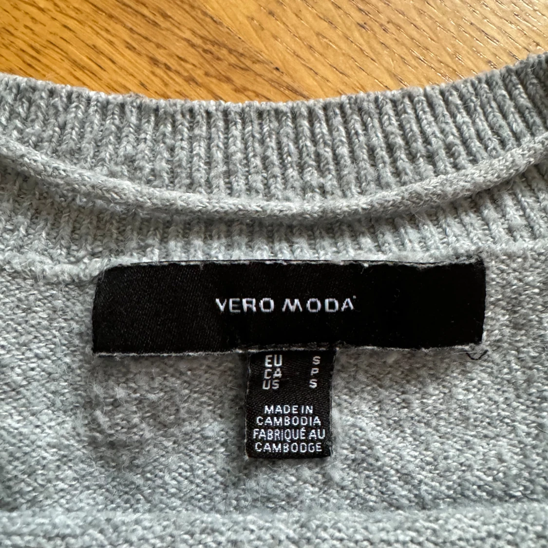 Stickad tröja  - 90