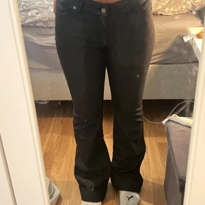 Lågmidjade jeans - Lågmidjade jeans från Twist&Tango  Strl 28 men små i storlek mer 26-27 Prislapp kvar, nypris 999kr 