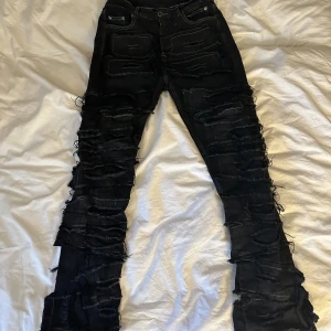Rick owens jeans - Rick owens distressed collapse cut jeans Slim fit Inga flaws Size 30, men är stretchiga så allt från 30-32 passar Kom med bud  1/1 rep