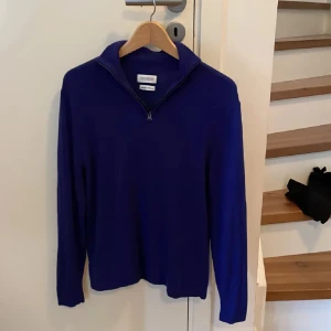 These glory days zip - Fin tröja skick 9/10 knappt använd. Storlek L men skulle säga att den sitter som mer m/s. Nypris runt 1k på volt!