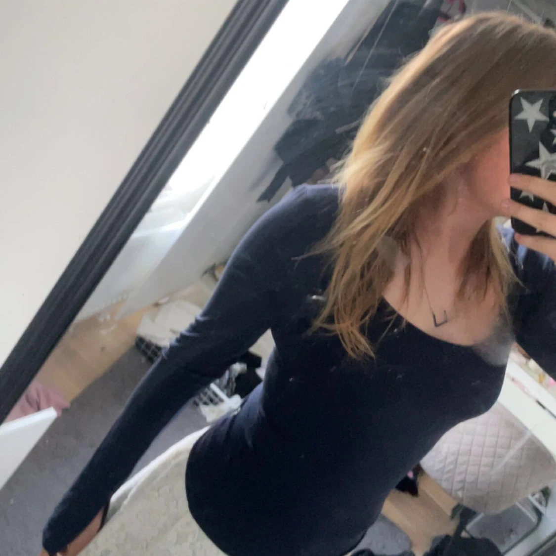 Marinblå långärmad ifrån Gina tricot