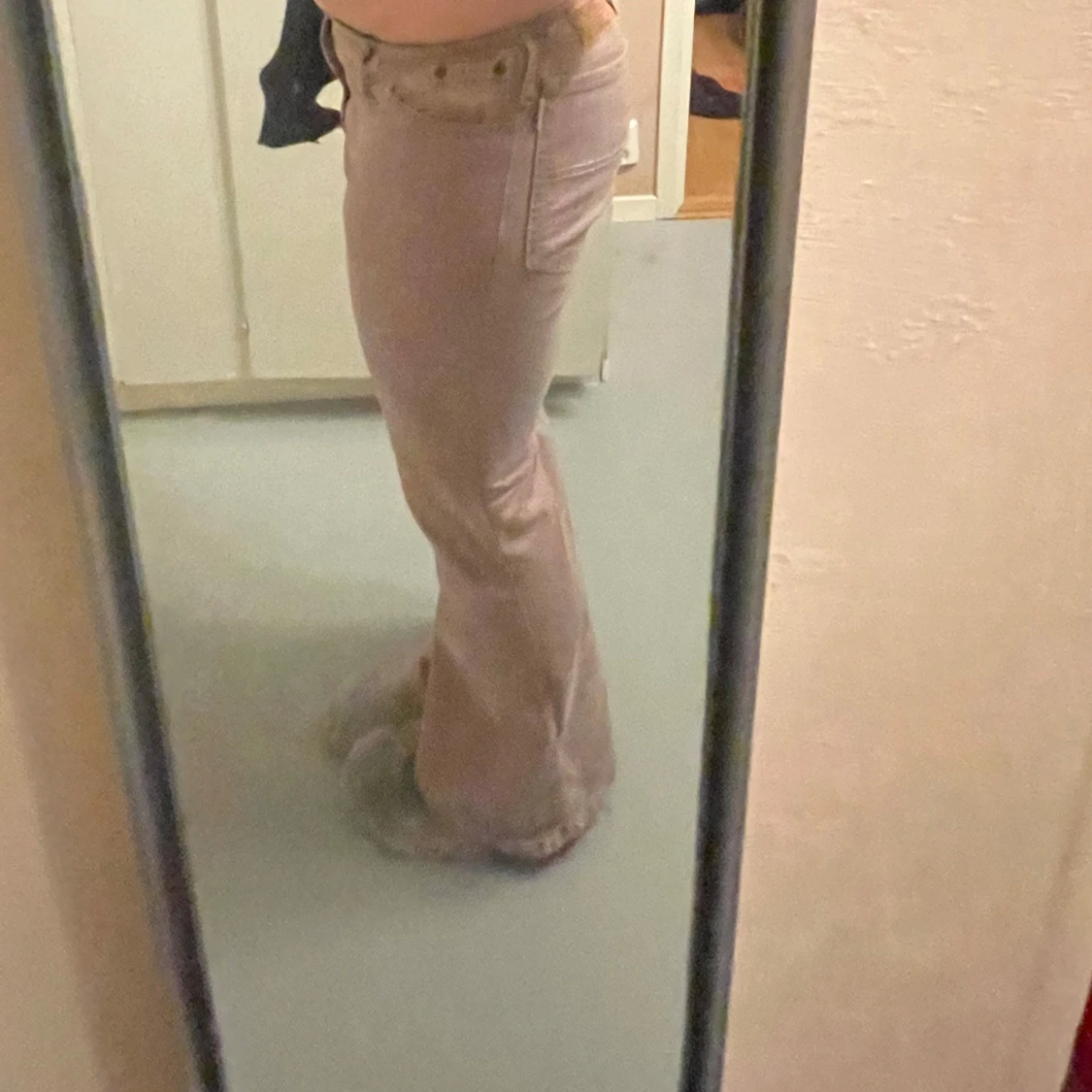 Ljus lila  bootcut byxor med låg midja  - 2