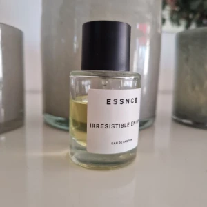 Essnce Irresistible Energy Eau de Parfum - Tar gärna postnord om ni väljer att köpa.🌸 
