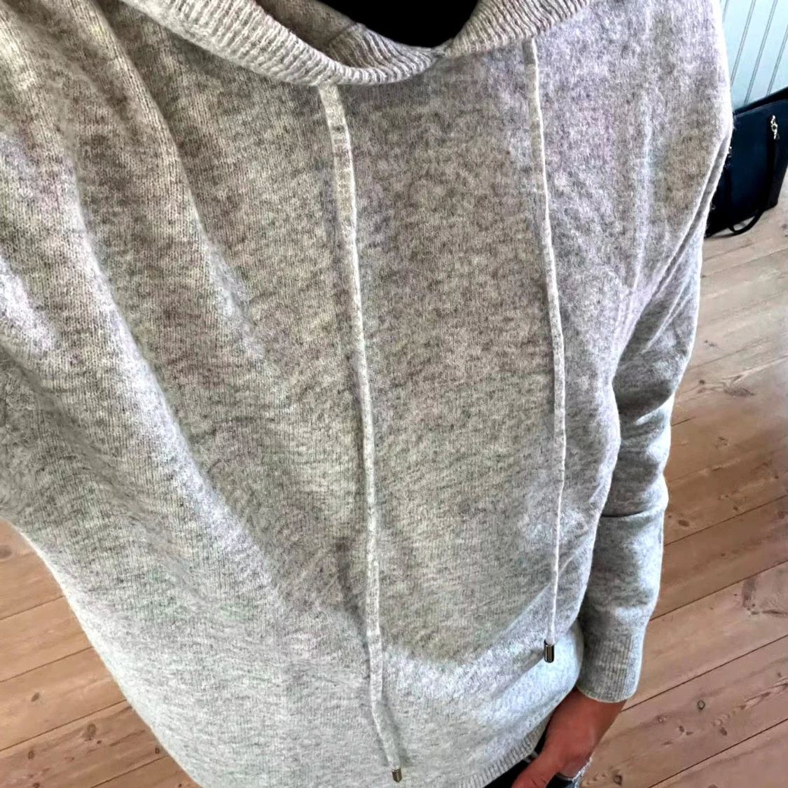 Grå Merinoull Hoodie - 1