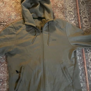 Hugo boss tröja  - As fet Hugo boss tröja, storlek M