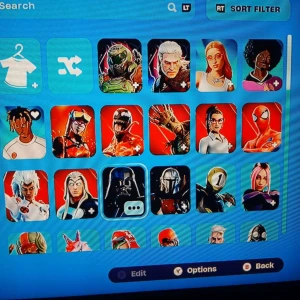 Fortnite konto hör av er bästa priser - Bilderna visar en samling av olika spelkaraktärsikoner från ett spelbibliotek. Varje ikon representerar en unik karaktär med olika teman och stilar.