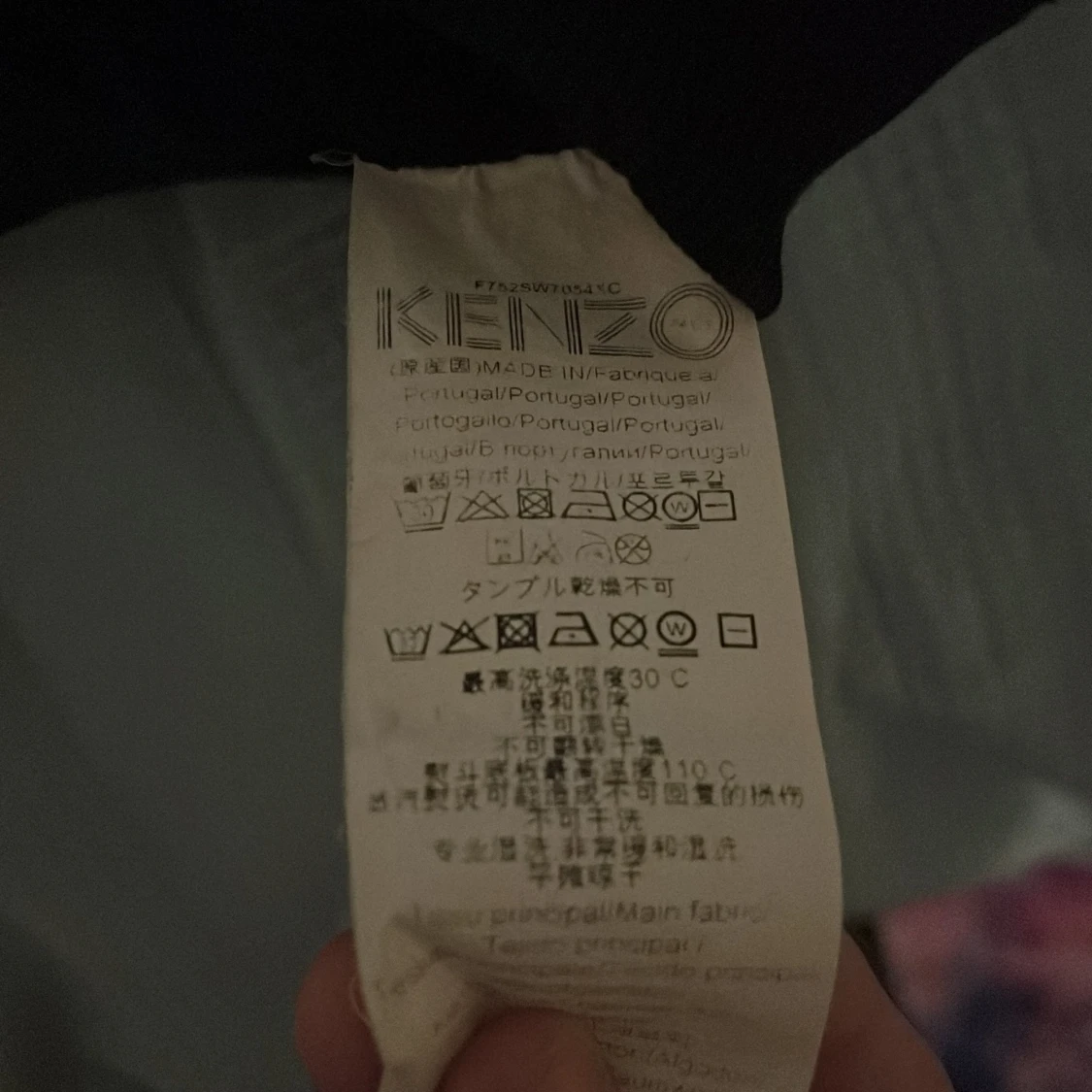 Svart tröja med tigertryck från Kenzo - 92