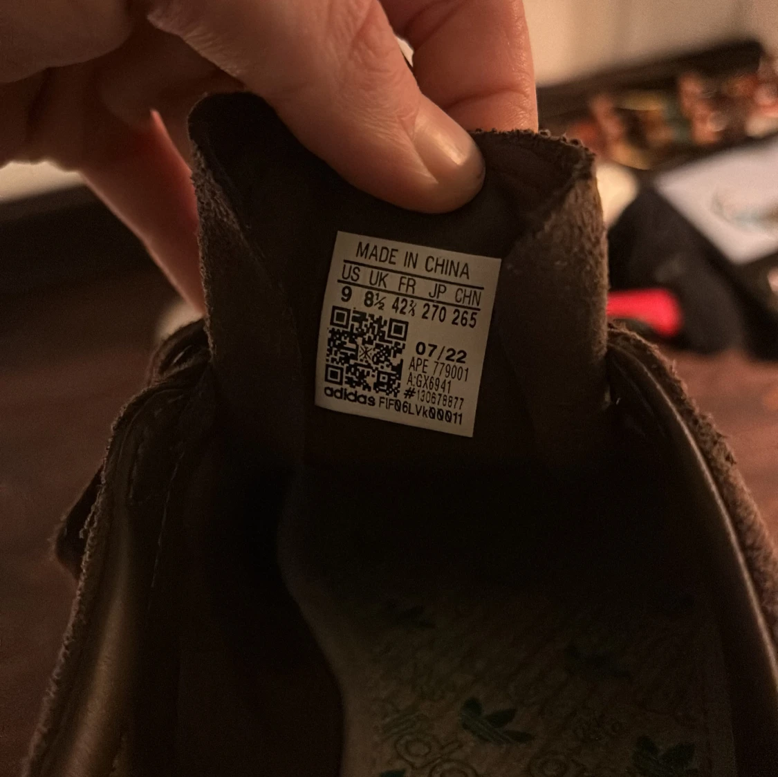 Tobaksbruna adidas  - 92