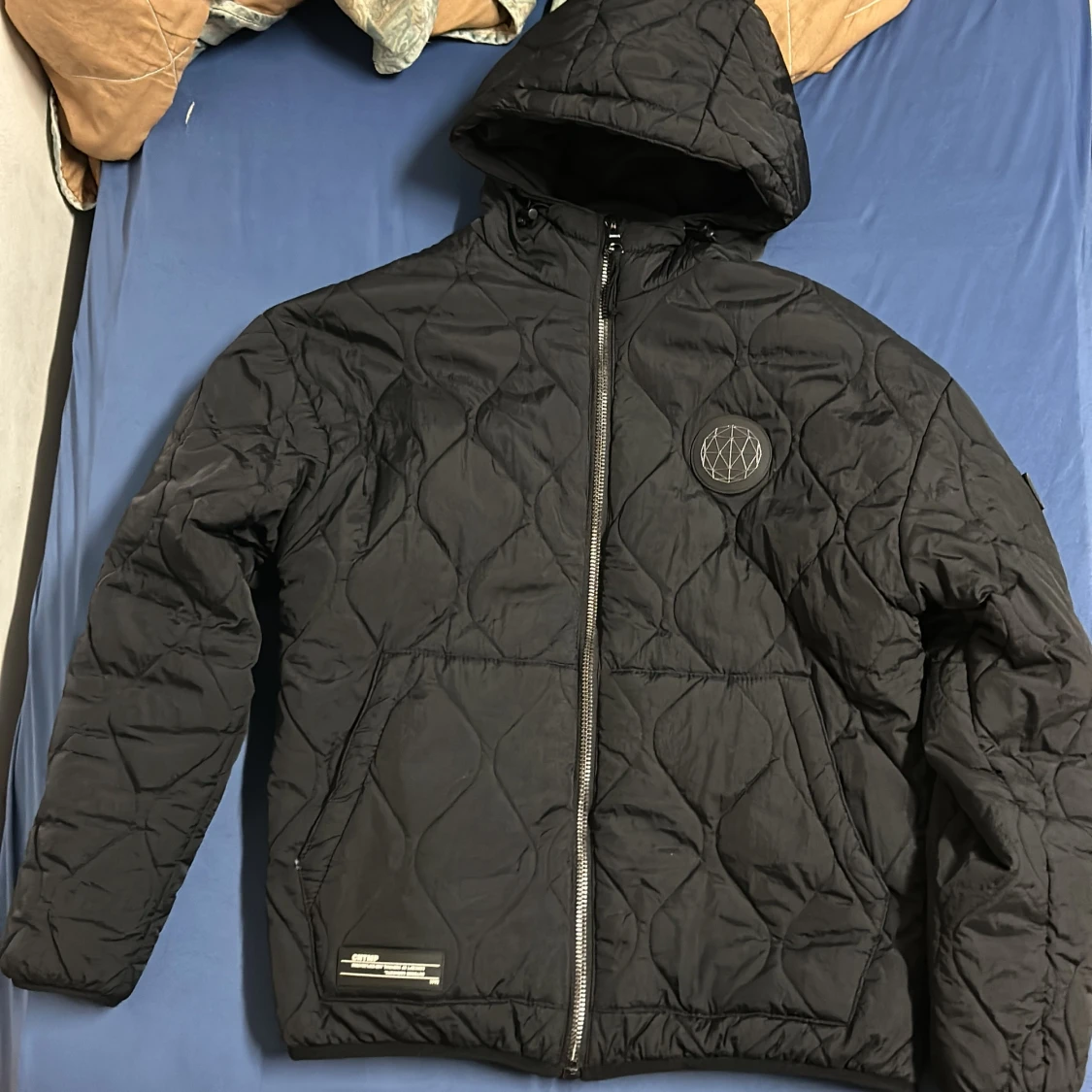 Svart quiltad jacka från FSBN