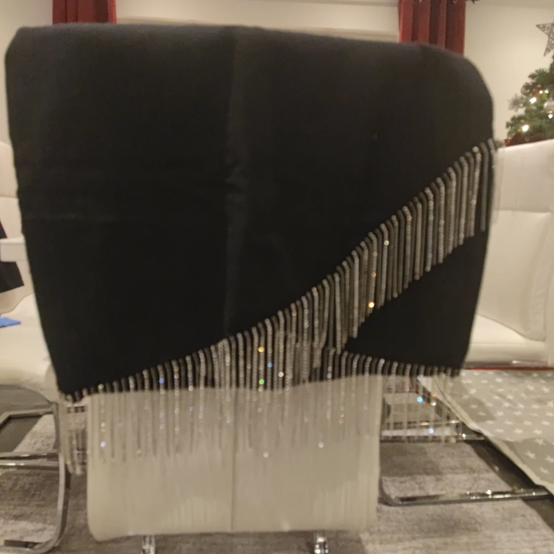 Svart croppad jacka med pärlor och kjol - 91