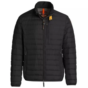 Parajumper Lightweight Jacka - Säljer en stilren svart quiltad jacka från Parajumpers. Jackan har en dragkedja framtill och en hög krage med en gul detalj. Perfekt nu under vintern och även under hösten, den är i mycket bra skick. Bara och skriva om ni har funderingar, priset är ej hugget i sten.