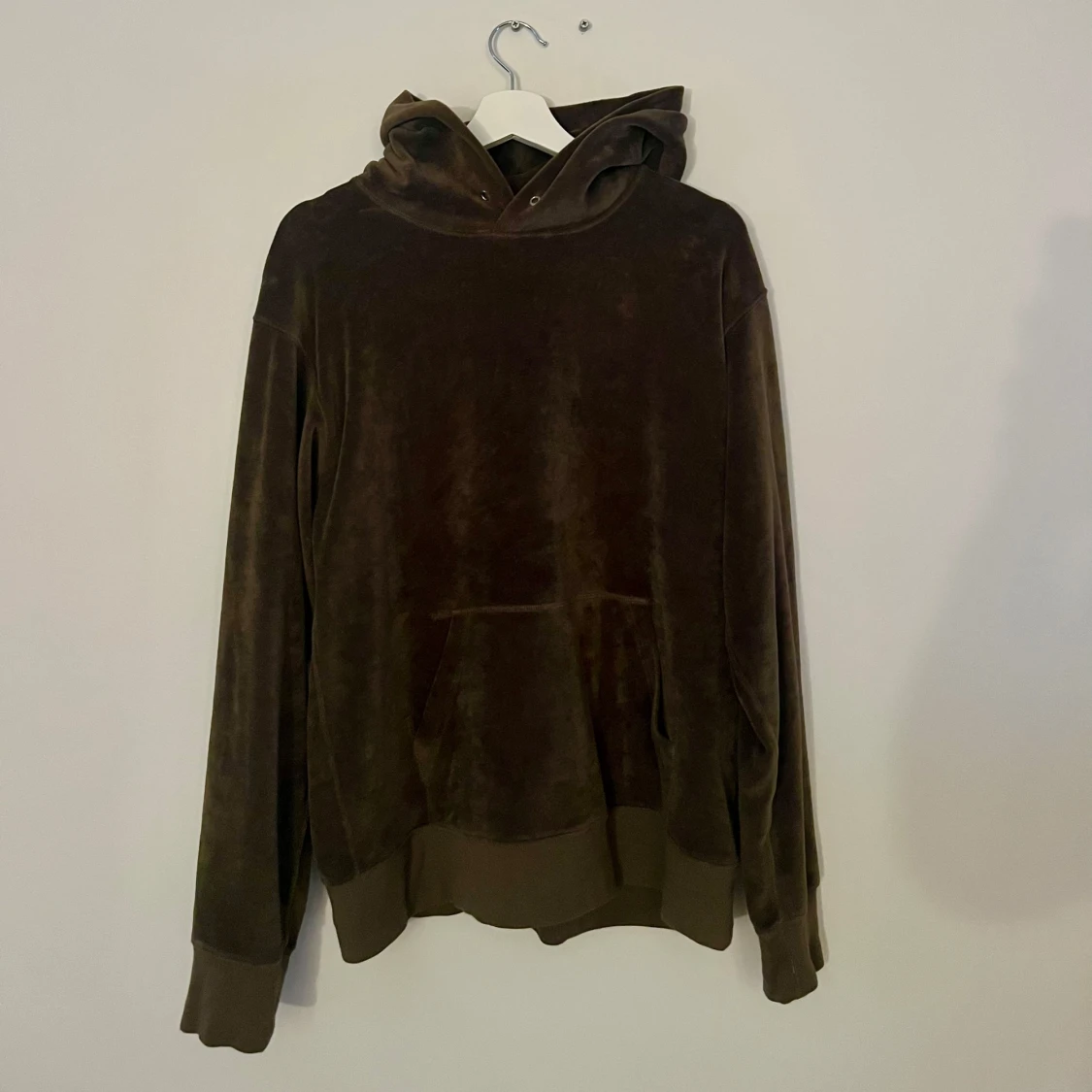 Grön hoodie från Paul & Friends