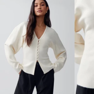 Shaped knitted cardigan  - endast testad och med prislapp kvar!! 💗