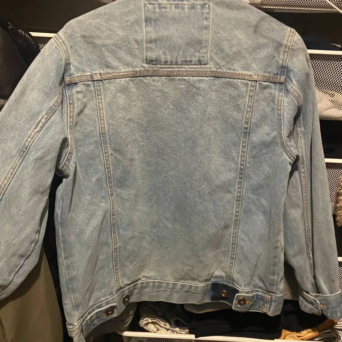 Ljusblå jeansjacka från zara - 90