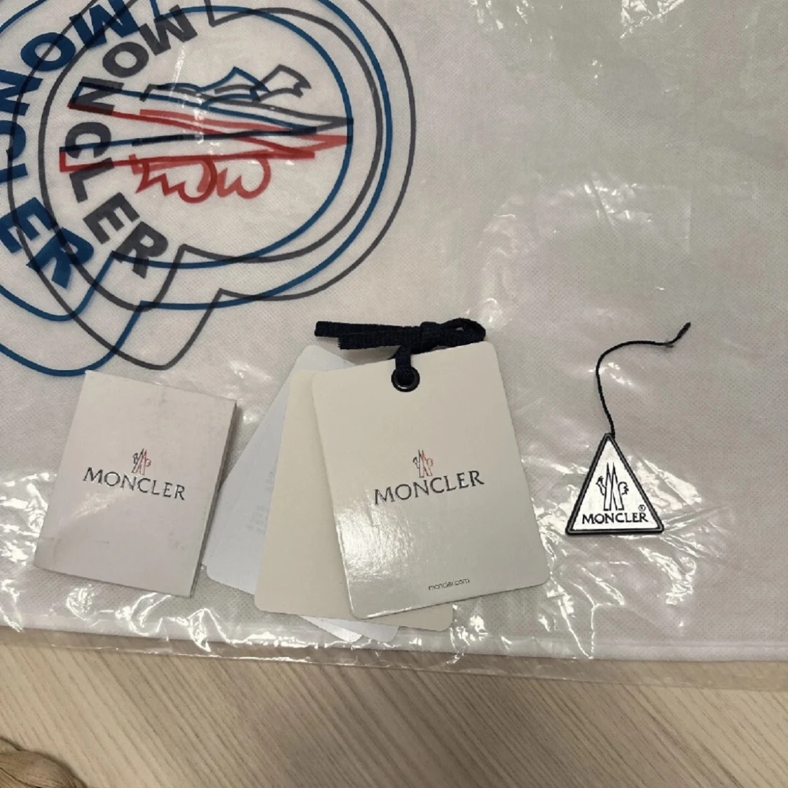 Moncler bormes down väst  - 3