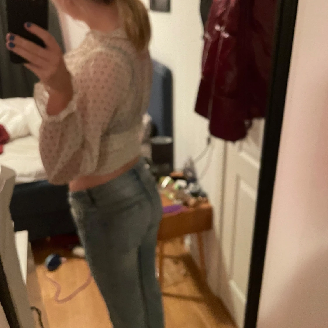 Vit prickig blus - 91