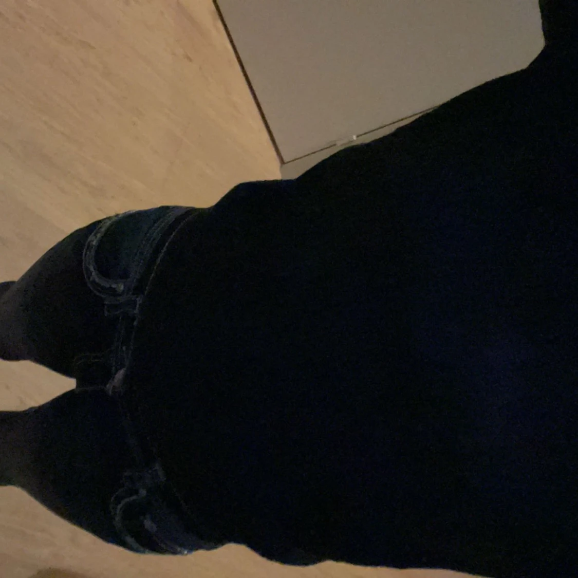 Mörkblå stickad tröja - 91